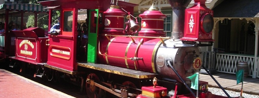 Canadians Guide to Disneyland Riding the Lilly Belle Caboose
